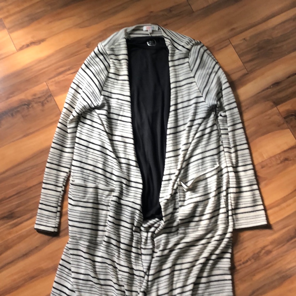 LuLaRoe Sarah Size L